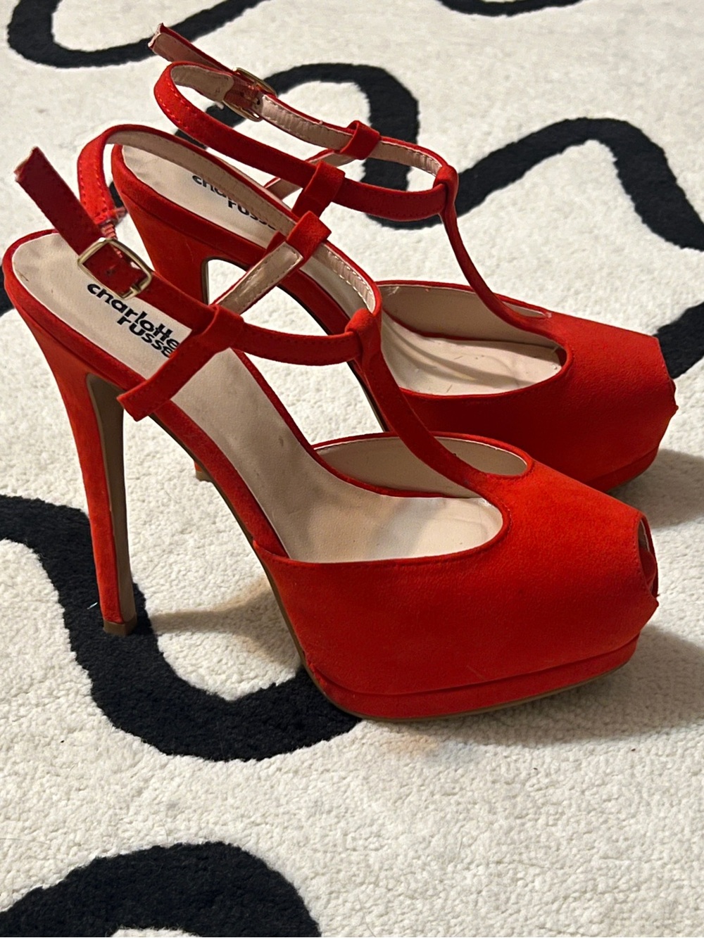 Charlotte Russe Red Faux Suede T-Strap Platform Peep Toe Heels Size 9